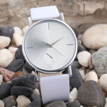 Geneva Watch Women's Design Dial Leather Band Analog Quartz Wristwatch Classic Simple BUsiness Clocks CF