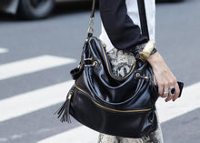 Luxury Lady Bag Casual Street Women Bags Tassel Decors Leather Women Messenger Handbag CF
