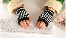 Ladies Hand Wrist Warmer Fingerless Gloves Cute Girls Knitting Warm Mittens Pineapple Pattern CF