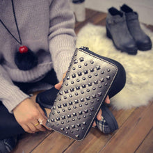 Lady Women Wallet PU Leather Clutch WalletS Long Card Punk Rivet Pattern bolsa feminina CF