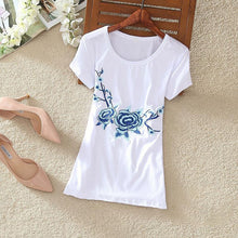 Fashion  New Summer Short Sleeve T-shirts Chinese Style Flowers Embroidery T Shirts Plus Size Female Casual Women Tops 72608 SM6