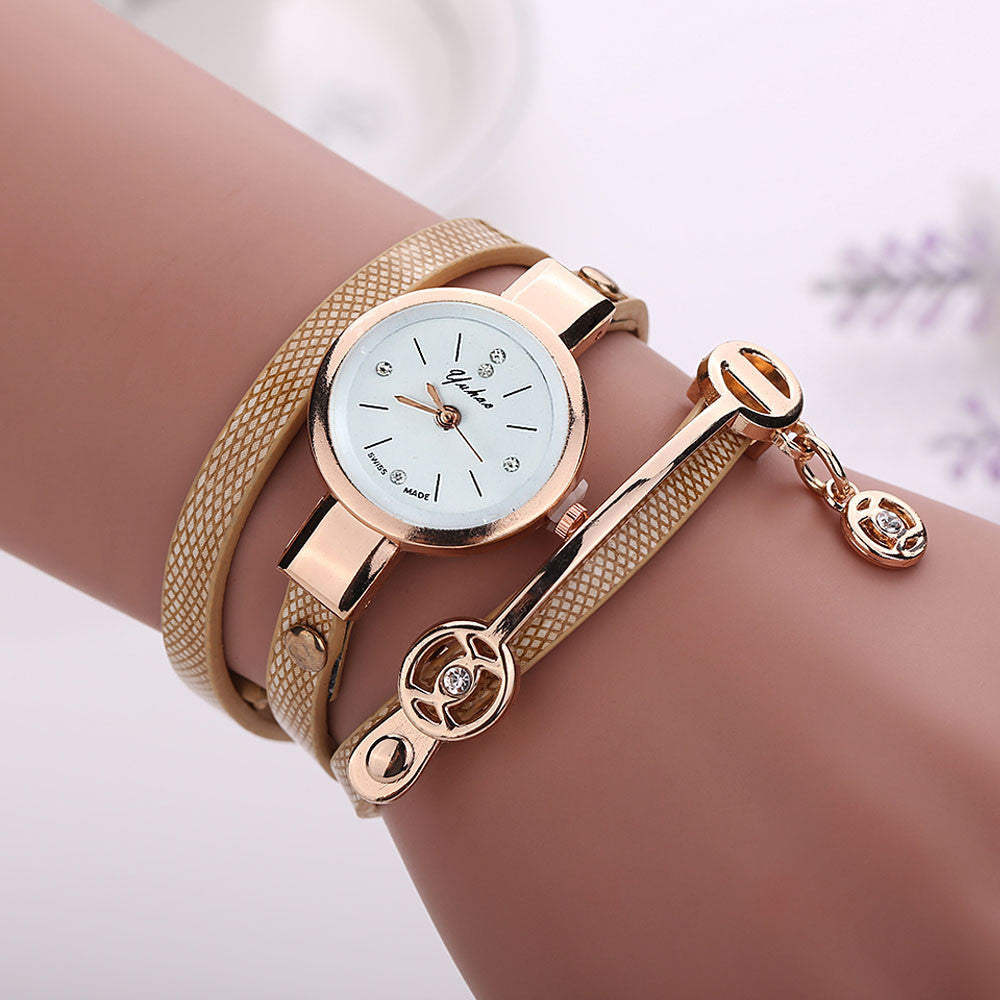Gold Wrist Watch Women Watches Famous Clock Quartz Watch Ladies Quartzwatch Montre Relogio Feminino CF