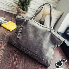 Luxury Handbags Women Bags Designer Rivet Crossbody Tassel PU Leather Frosted Messenger Bags Large Capacity bolsos femenina CF
