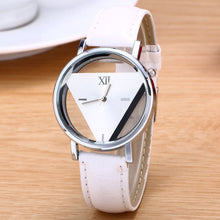 Luxury Rhinestone Bracelet Women Watch Triangle Unique Style Quartz Watch Women Relogio Feminino Montre Reloj Mujer CF