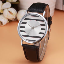 Malloom Watches Womens Retro Design PU Leather Dress Clock Band Analog Quartz Wrist Watch Relogio Feminino CF
