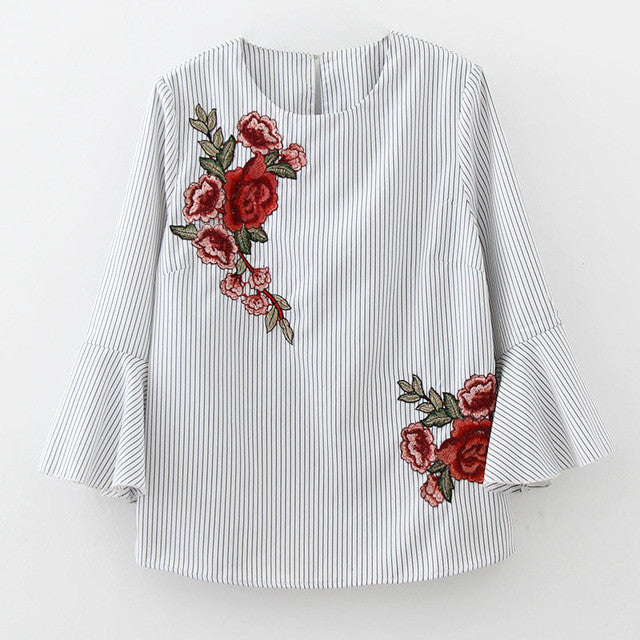 New  Fashion Women Plus Size T shirts Floral Embroidery t-shirt Women Top Three Quarter Flare Sleeve Female tops 72581 SM6
